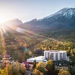 Atrium - Family Friendly Hotel Vysoke Tatry