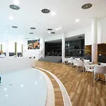 Hotel Atrium - Family Friendly 4*