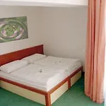 Atrium - Family Friendly Hotel