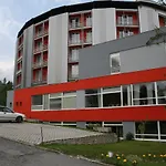 Hotel Atrium - Family Friendly