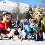 Hotel Atrium - Family Friendly 4*