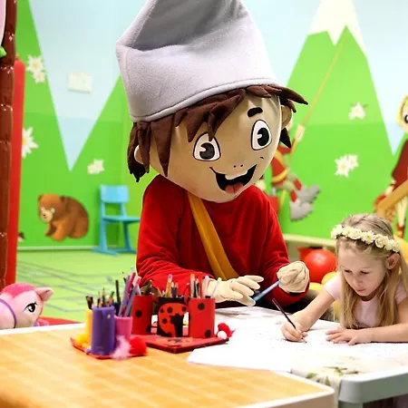 Отель Atrium - Family Friendly 4*
