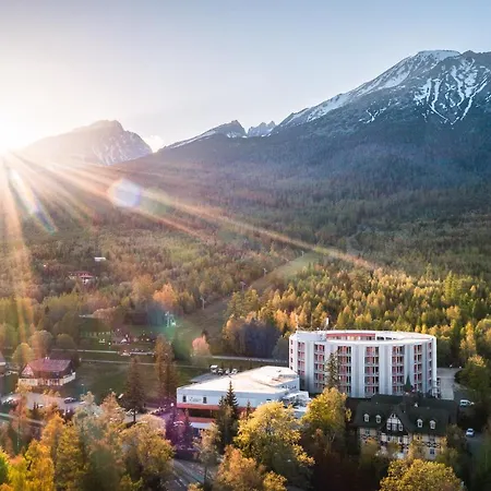 Atrium - Family Friendly Hotel Vysoke Tatry