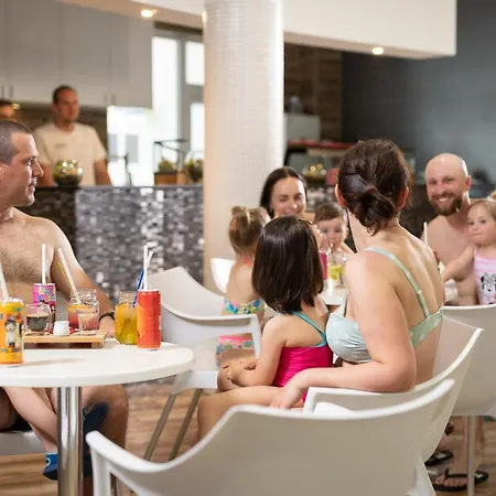 Atrium - Family Friendly 4* Vysoke Tatry