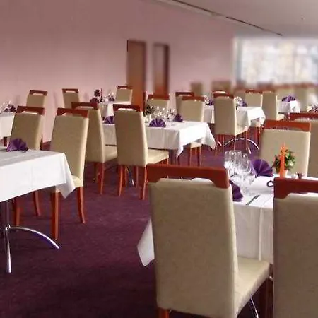 Atrium - Family Friendly 4*