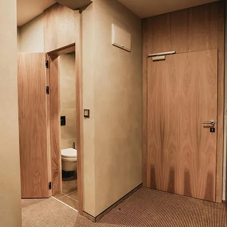 Atrium - Family Friendly Hotel