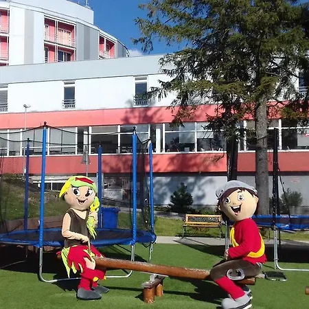 Atrium - Family Friendly