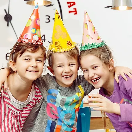 Atrium - Family Friendly Otel