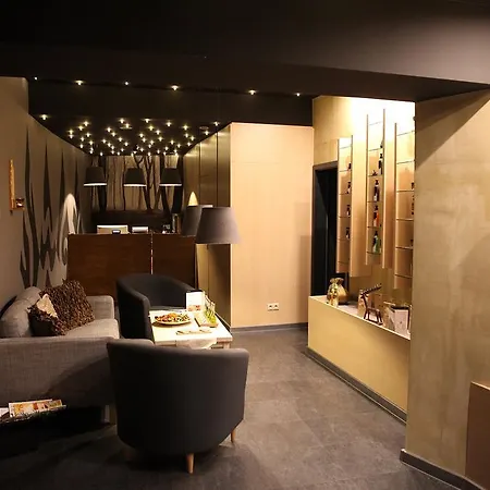 Atrium - Family Friendly Отель 4*