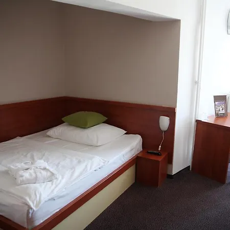 Atrium - Family Friendly