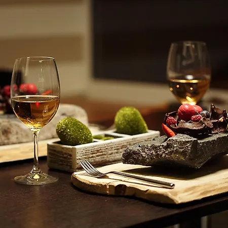 Atrium - Family Friendly Hotel