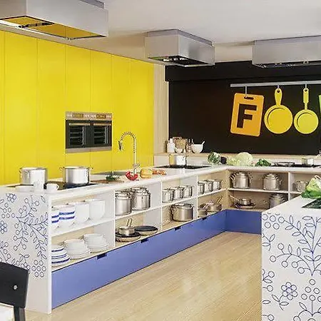 Atrium - Family Friendly 4*