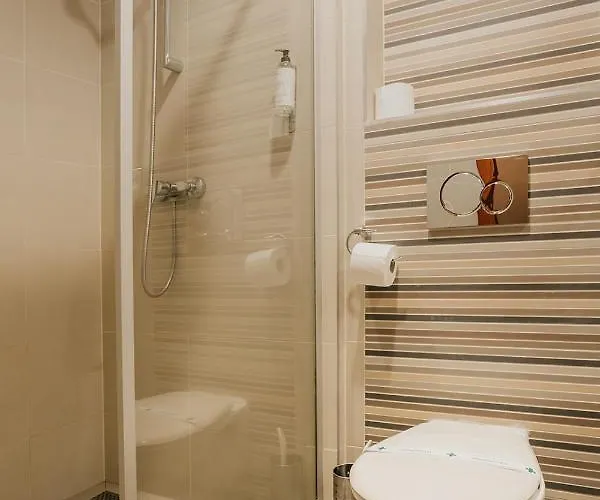 Atrium - Family Friendly Hotel