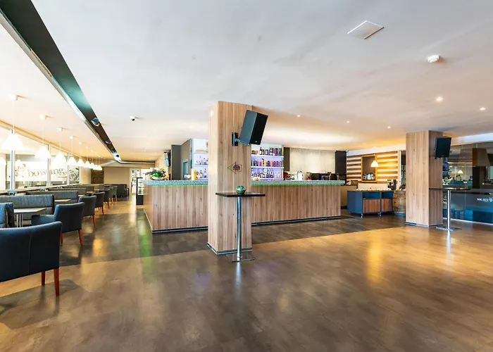 Atrium - Family Friendly 4* Vysoke Tatry