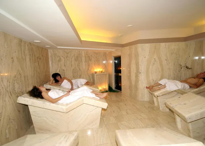 Atrium - Family Friendly 4* Vysoke Tatry