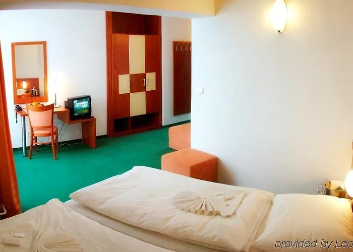 Atrium - Family Friendly