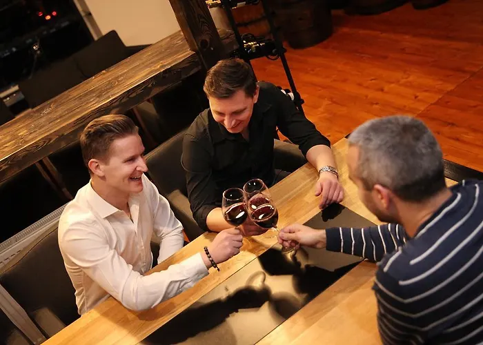 Atrium - Family Friendly Hotel