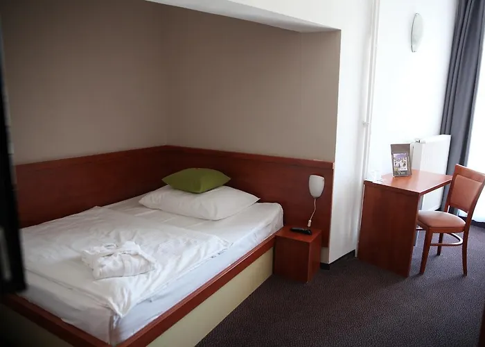 Atrium - Family Friendly